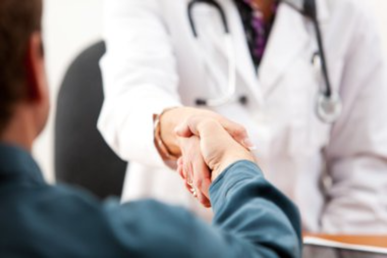 depositphotos 26146011 stock photo doctor patient meets new doctor